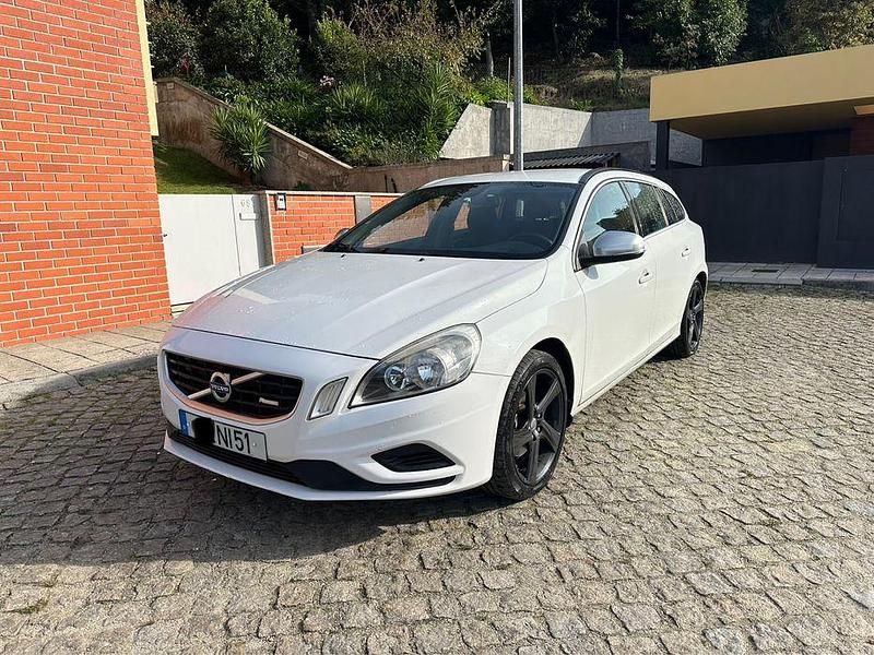 Usado 2012 Volvo V60 R-Design Carrinha | € 7.900 (Super Preço) - Imagem 1/4