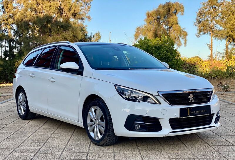 Branco Usado 2019 Peugeot 308 Allure Carrinha | € 14.900 (Preço elevado) - Imagem 1/4