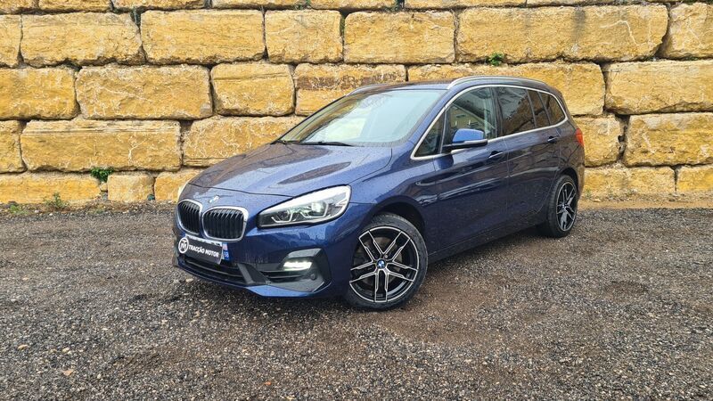 Azul Usado 2019 BMW 218 Gran Tourer Monovolume | € 27.500 - Imagem 1/4