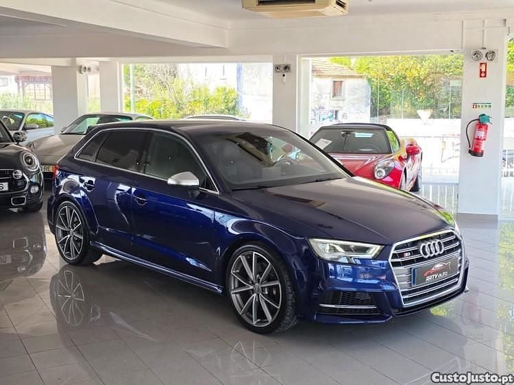 Azul Usado 2017 Audi S3 Sportback S-Line Carrinha | € 34.950 - Imagem 1/1