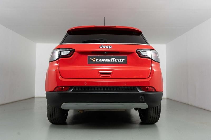 Usado Jeep Compass Limited 190 HP (139 kW) 2022 Vermelho SUV