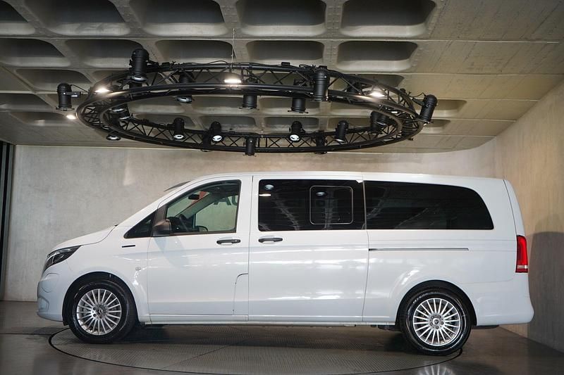 Usado Mercedes e-Vito 150 kW (204 HP) 2021 Branco Monovolume