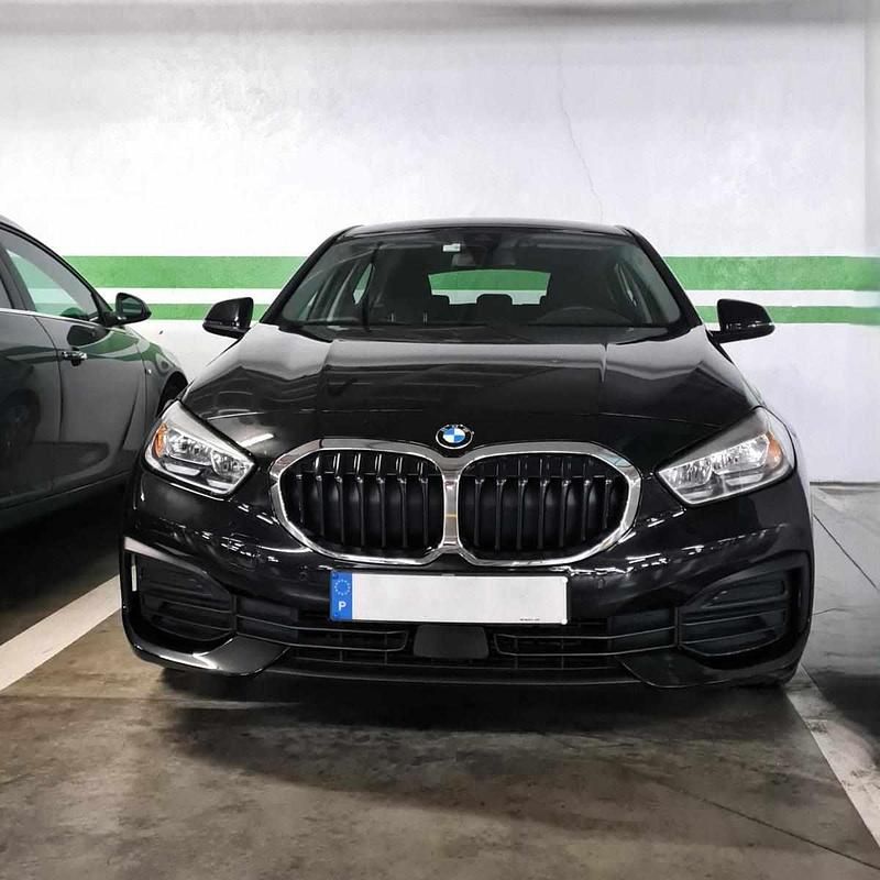Preto Usado 2020 BMW 116 Citadino | € 20.900 (Preço justo) - Imagem 1/4