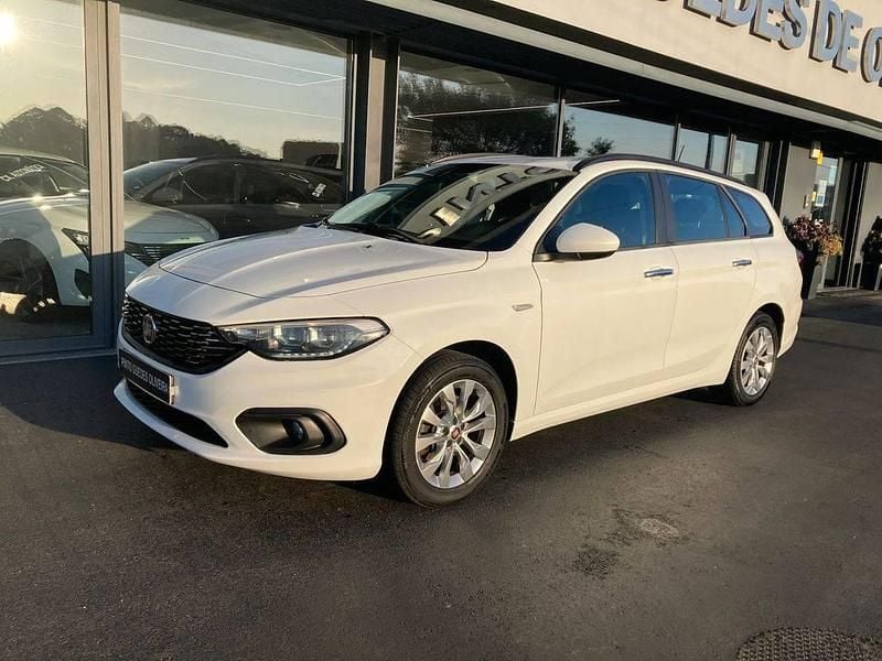 Usado Fiat Tipo Wagon 95 HP (69 kW) 2020 Branco Carrinha