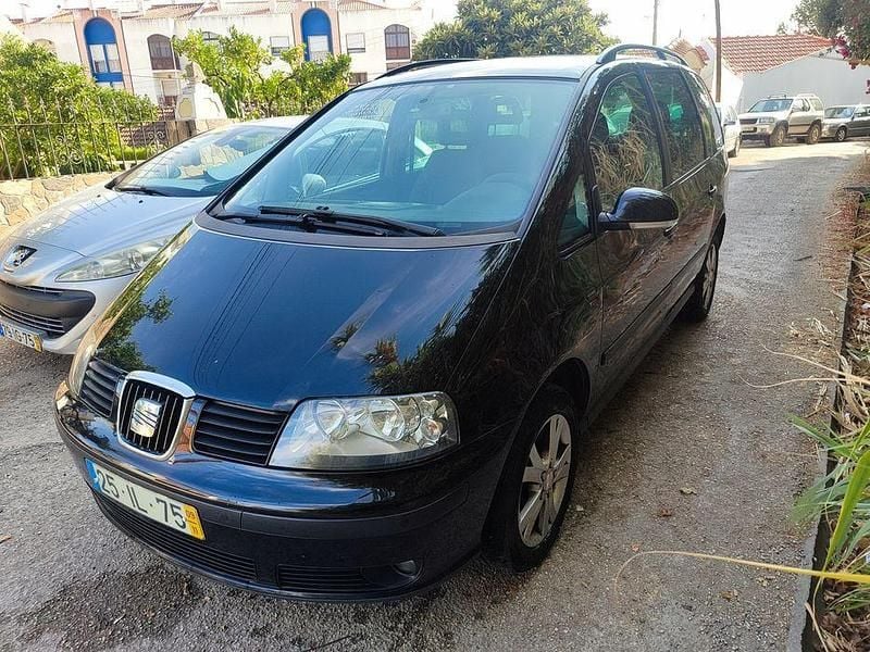 Usado 2009 Seat Alhambra Reference Monovolume | € 6.500 - Imagem 1/4