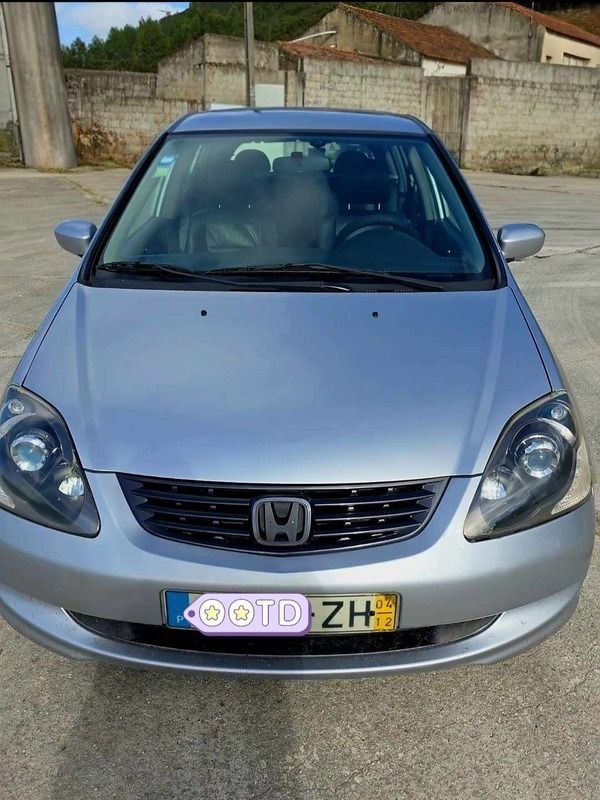 Cinzento Usado 2004 Honda Civic Citadino | € 4.250 (Preço justo) - Imagem 1/4