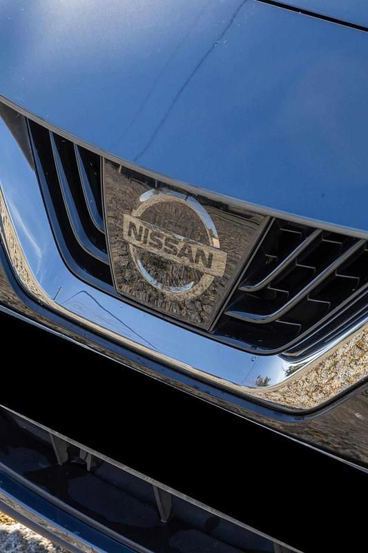 Usado Nissan Micra 101 HP (74 kW) 2019 Cinzento Citadino