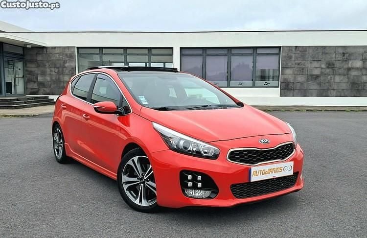 Vermelho Usado 2016 Kia Ceed GT GT-Line Citadino | € 15.990 (Bom preço) - Imagem 1/1