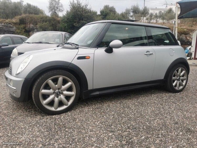 Cinza Usado 2003 Mini Cooper Citadino | € 5.999 - Imagem 1/1