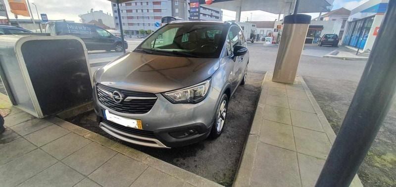 Cinzento Usado 2017 Opel Crossland X SUV | € 13.700 (Caro) - Imagem 1/4