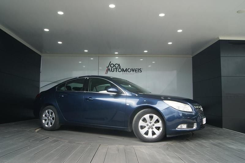 Usado Opel Insignia 140 HP (102 kW) 2012