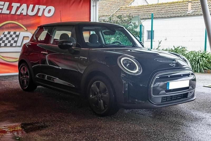 Usado Mini Cooper SE Hatch 135 kW (184 HP) 2022 Preto Citadino
