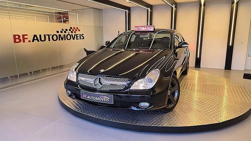 Preto Usado 2007 Mercedes CLS320 Sedan | € 12.500 - Imagem 1/4