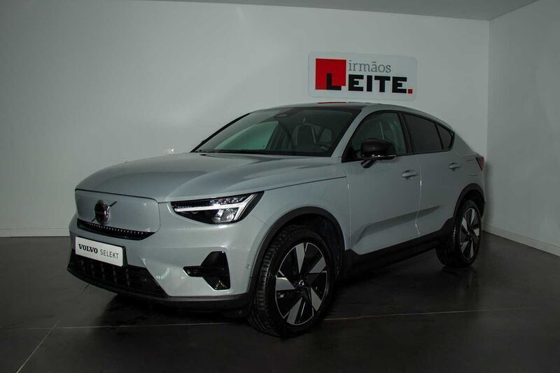 Prateado Usado 2025 Volvo EC40 SUV | € 54.900 (Preço justo) - Imagem 1/4
