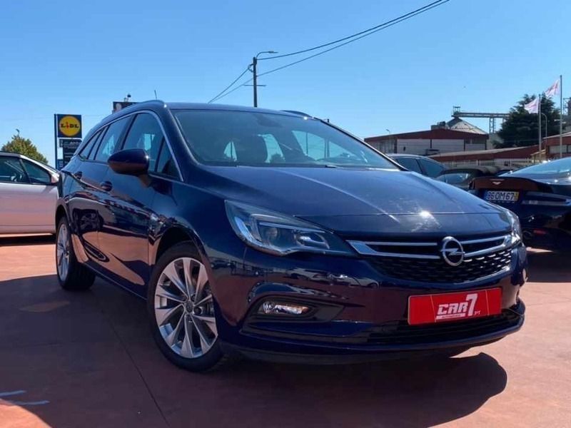 Azul Usado 2016 Opel Astra Innovation Carrinha | € 11.750 (Preço justo) - Imagem 1/4
