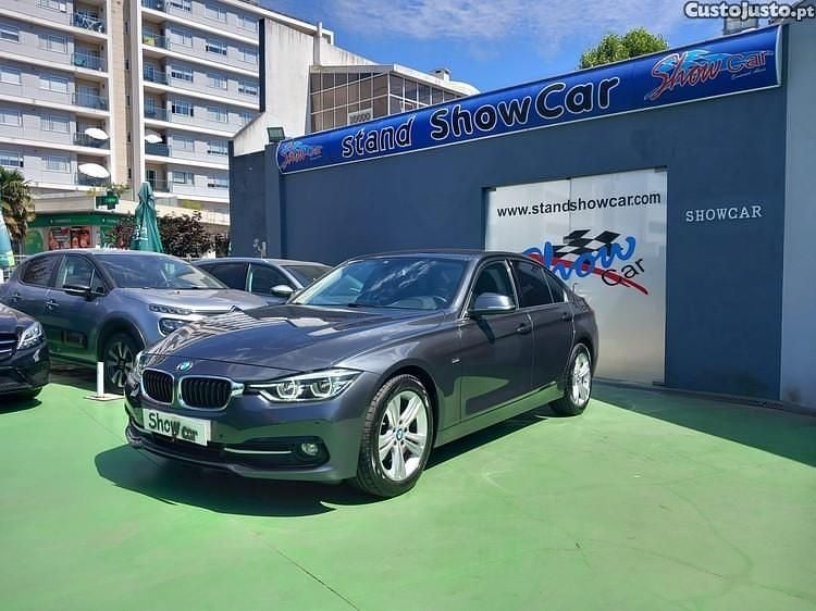Cinza Usado 2017 BMW 318 Sport Line Sedan | € 15.500 (Bom preço) - Imagem 1/1