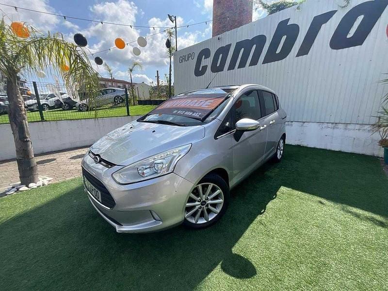 Cinzento Usado 2017 Ford B-MAX Titanium Monovolume | € 12.750 - Imagem 1/4