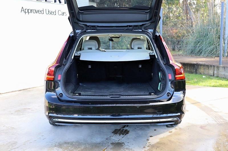 Usado Volvo V90 Inscription 340 HP (250 kW) 2021 Preto Carrinha