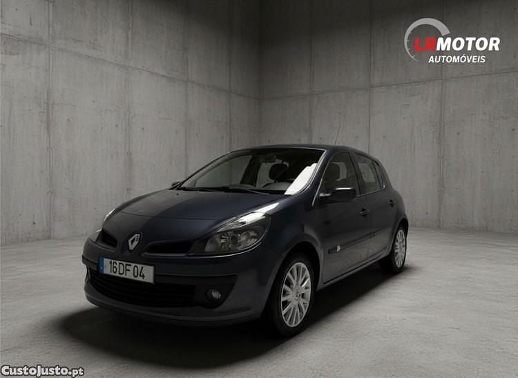 Usado Renault Clio II Dynamique 85 HP (62 kW) 2007 Cinza