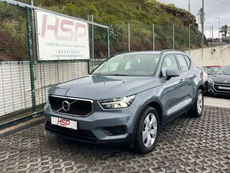 Cinzento Usado 2019 Volvo XC40 SUV | € 29.990 (Caro) - Imagem 1/4