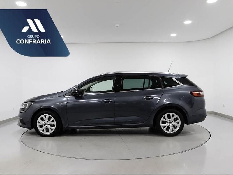 Usado Renault Mégane IV 115 HP (84 kW) 2021 Cinzento Carrinha