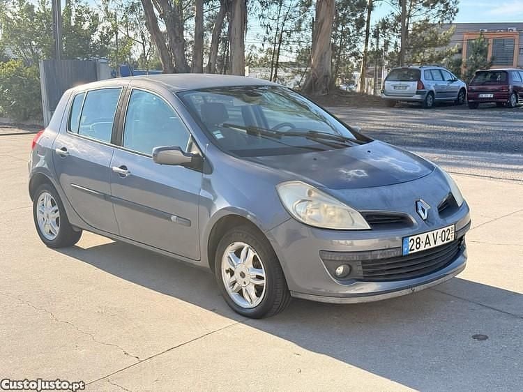 Cinza Usado 2005 Renault Clio II | € 1.850 (Super Preço) - Imagem 1/1