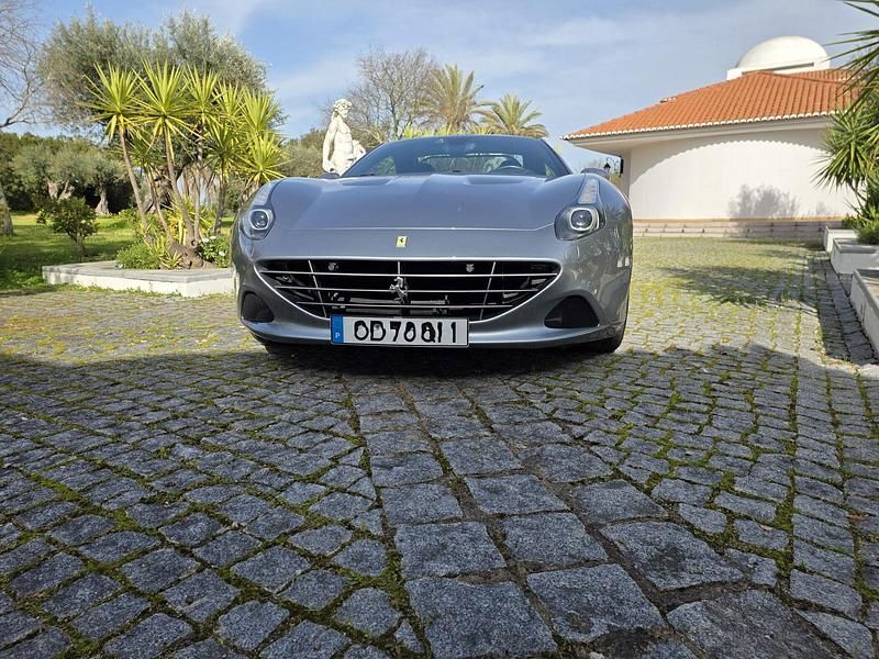 Usado Ferrari California 560 HP (411 kW) 2017 Cinza Cabrios