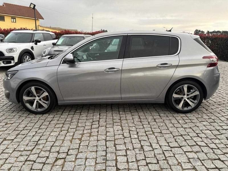 Usado Peugeot 308 120 HP (88 kW) 2015 Cinzento
