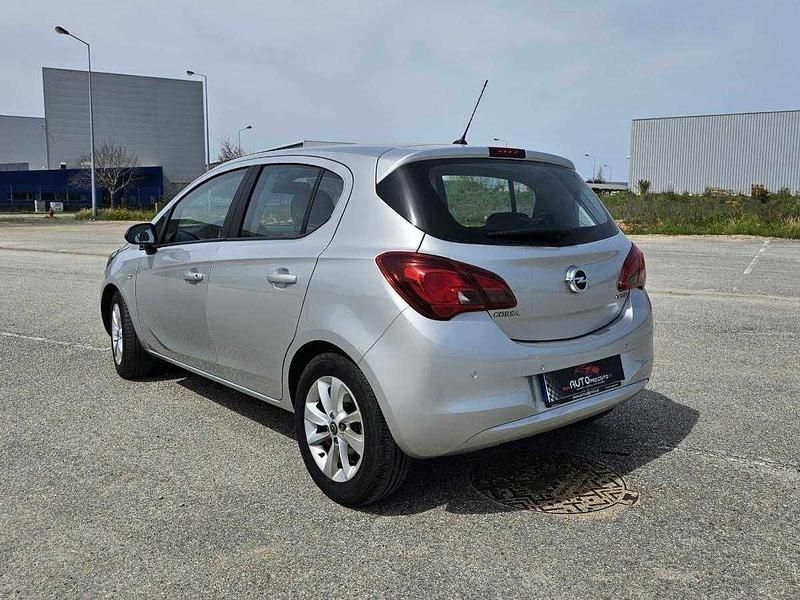 Usado Opel Corsa Edition 95 HP (69 kW) 2016 Cinzento Citadino