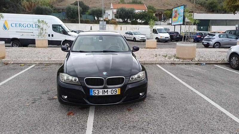 Usado BMW 318 143 HP (105 kW) 2009 Preto Carrinha