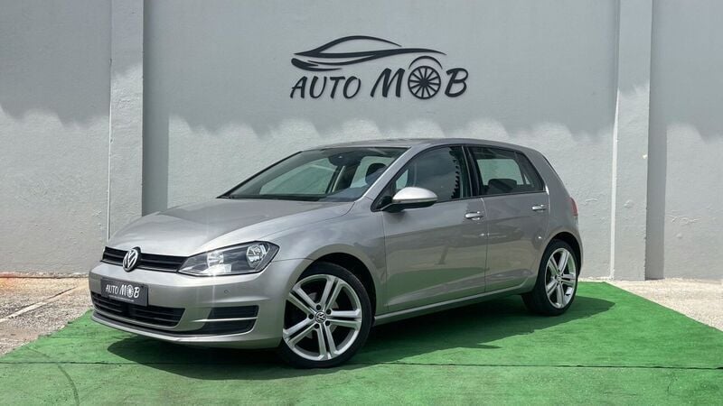 Cinzento Usado 2017 VW Golf VII Trendline Citadino | € 16.489 (Preço justo) - Imagem 1/4