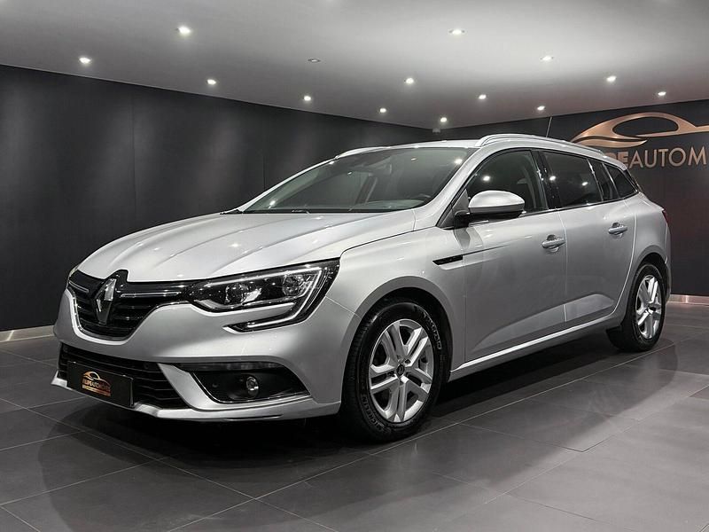 Cinza Usado 2020 Renault Mégane GrandTour LIMITED Carrinha | € 15.900 (Preço justo) - Imagem 1/4