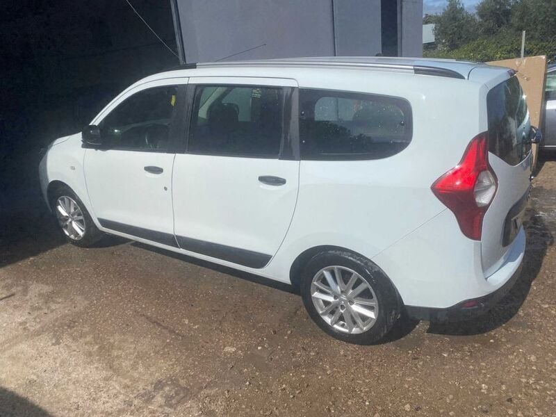 Usado 2020 Dacia Lodgy Monovolume | € 8.000 (Preço elevado) - Imagem 1/4