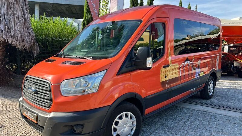 Laranja Usado 2019 Ford Transit Trend Monovolume | € 27.950 - Imagem 1/4