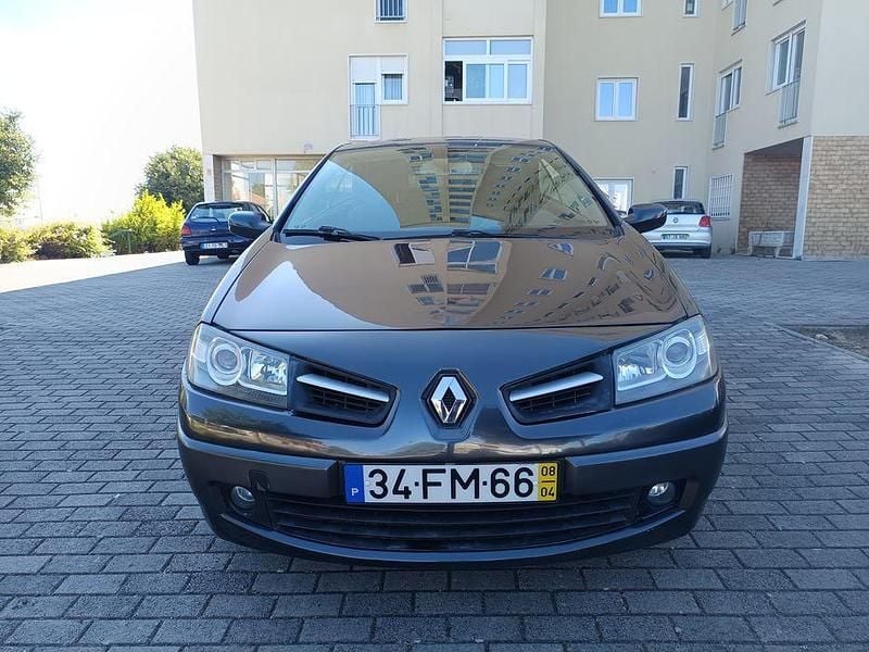 Usado 2008 Renault Mégane III Cabrios | € 4.650 - Imagem 1/4