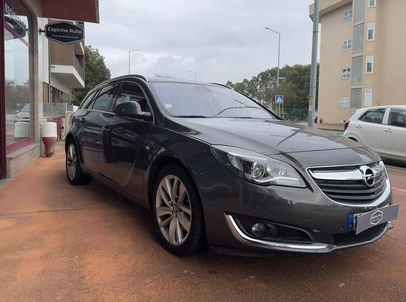 Antracite Usado 2015 Opel Insignia Carrinha | € 9.990 - Imagem 1/4
