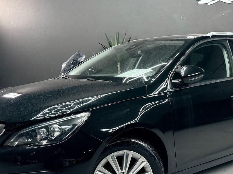 Preto Usado 2021 Peugeot 308 Allure Carrinha | € 16.999 (Super Preço) - Imagem 1/4