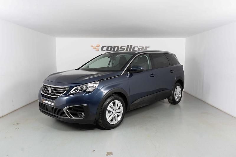 Azul escuro Usado 2018 Peugeot 5008 Active Monovolume | € 16.980 (Preço justo) - Imagem 1/4