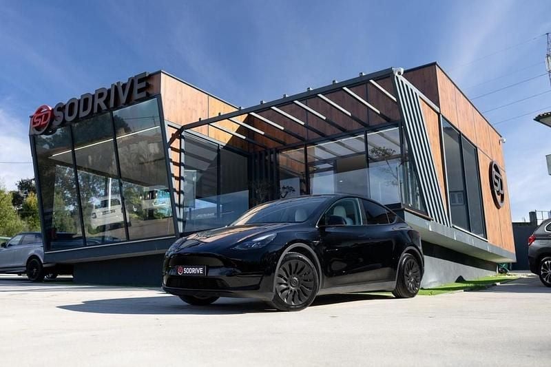 Preto Usado 2023 Tesla Model Y SUV | € 34.900 (Preço justo) - Imagem 1/4