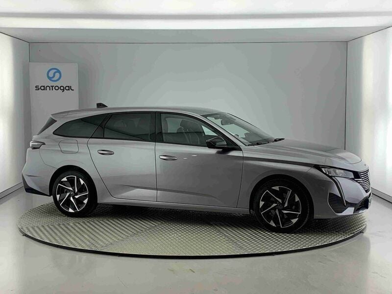 Cinzento Usado 2024 Peugeot 308 Allure Carrinha | € 27.990 (Bom preço) - Imagem 1/4