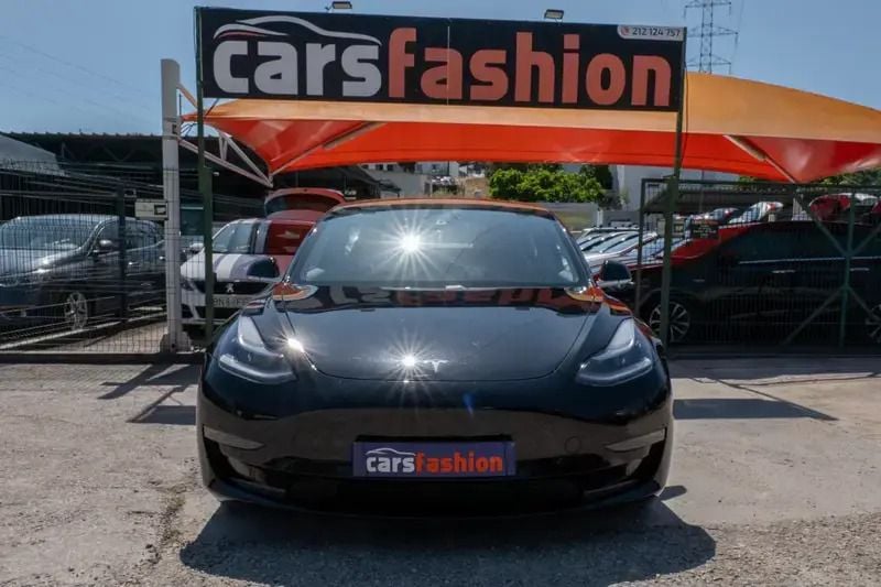 Preto Usado 2020 Tesla Model 3 Long Range Sedan | € 24.900 (Preço justo) - Imagem 1/4