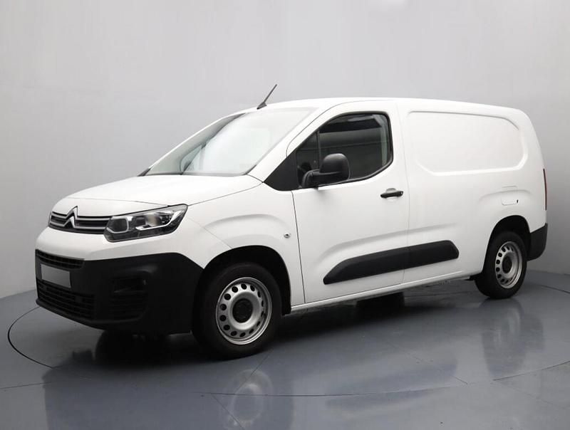 Branco Usado 2020 Citroën Berlingo Monovolume | € 14.750 (Preço justo) - Imagem 1/4