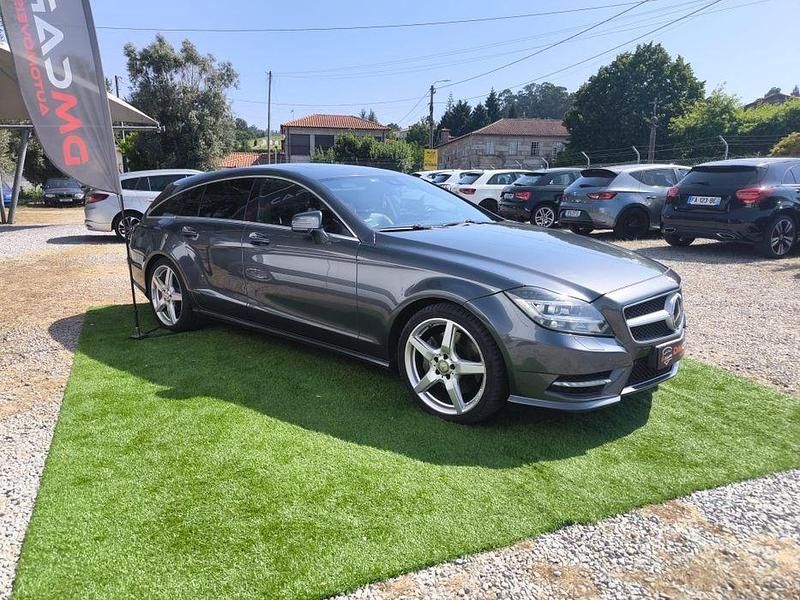 Usado 2013 Mercedes CLS350 AMG Sedan | € 26.500 - Imagem 1/4