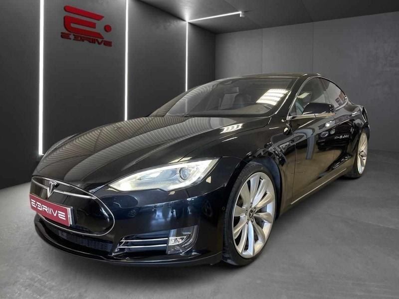 Preto Usado 2016 Tesla Model S Sedan | € 39.980 - Imagem 1/4