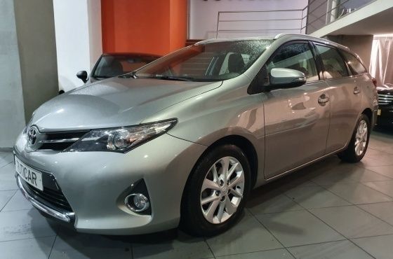 Toyota auris sw