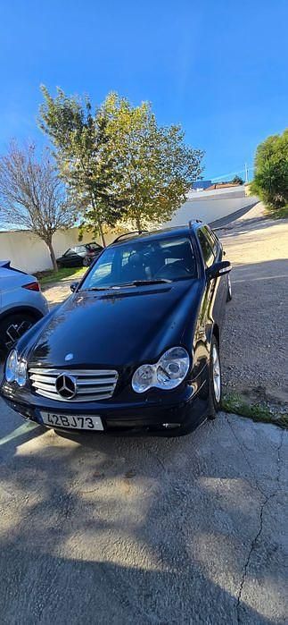 Usado 2003 Mercedes C220 Sedan | € 6.000 (Preço elevado) - Imagem 1/4