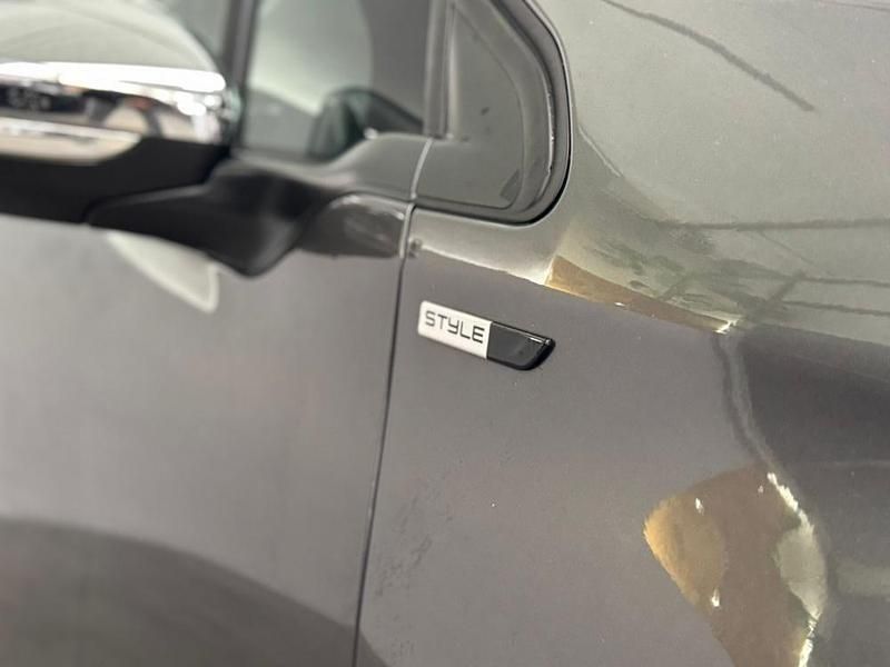 Usado Peugeot 2008 Style 110 HP (80 kW) 2016 Cinza SUV