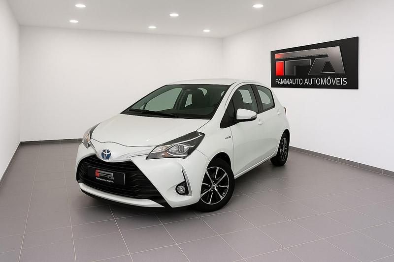 Branco Usado 2018 Toyota Yaris Hybrid | € 14.900 (Bom preço) - Imagem 1/4