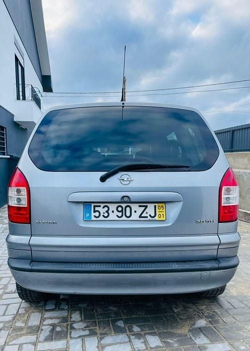 Usado Opel Zafira 100 HP (73 kW) 2005 Monovolume