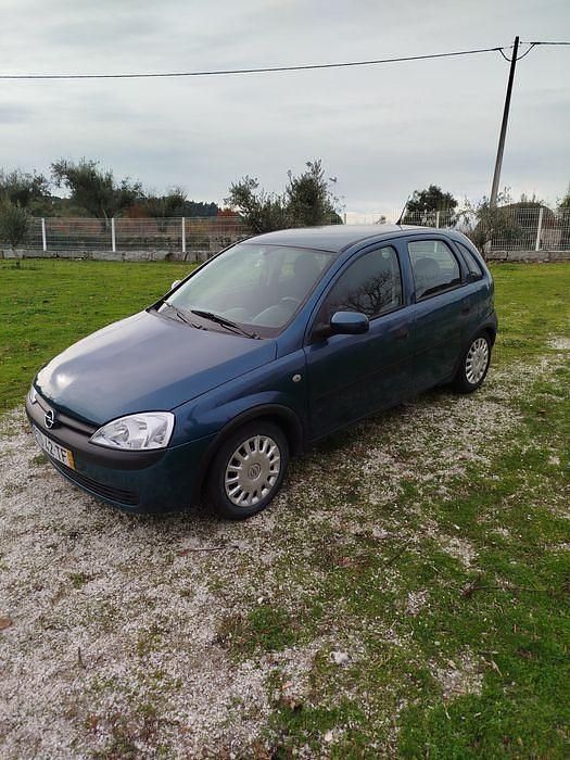 Usado 2002 Opel Corsa Sedan | € 3.500 - Imagem 1/4